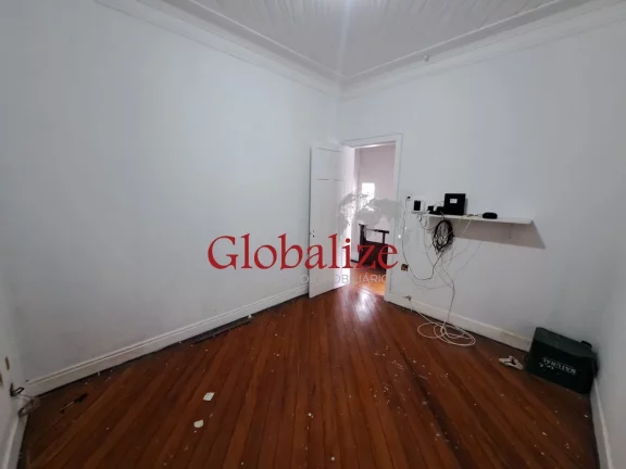 Imagem Sobrado comercial à venda com 280m², 5 quartos, 3 banheiros, 5 vagas por R$ 1.255.000,00 na Vila Belmiro em Santos
