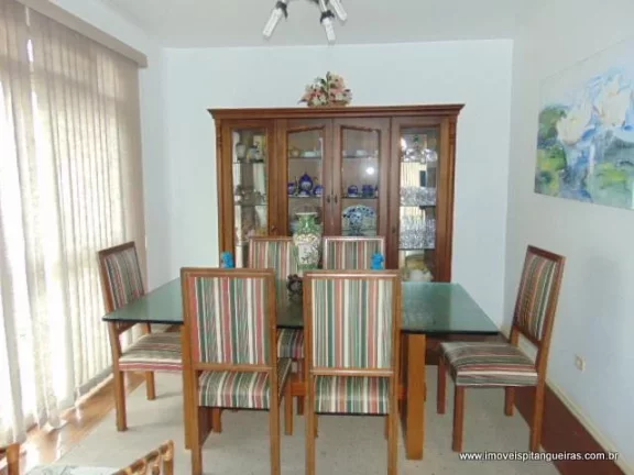Imagem Pitangueiras - Uma quadra do mar - 135 m² úteis - Garagem.