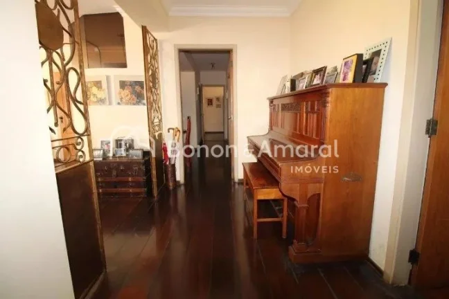 Imagem Este espaçoso apartamento de 4 quartos, sendo 2 suítes, é perfeito para quem busca conforto e com...