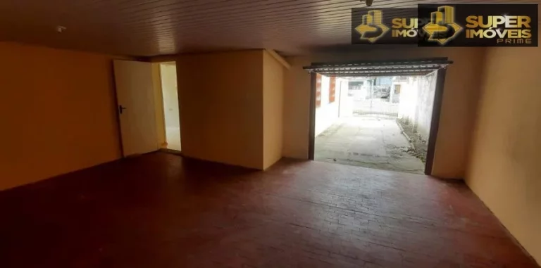 Imagem Casa Padrão para Venda em Fragata Pelotas-RS