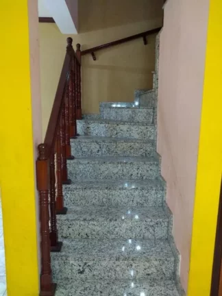 Imagem Sobrado com 3 dormitórios à venda, 143 m² por R$ 729.000,00 - Vila Júlia - Poá/SP