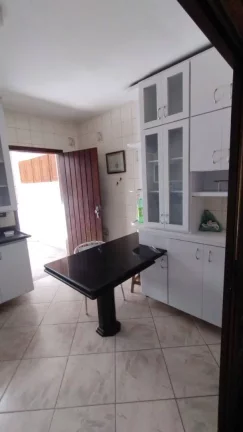 Imagem Sobrado com 3 dormitórios para alugar, 350 m² por R$ 3.150,00/mês - Parque Marajoara - Santo André/SP