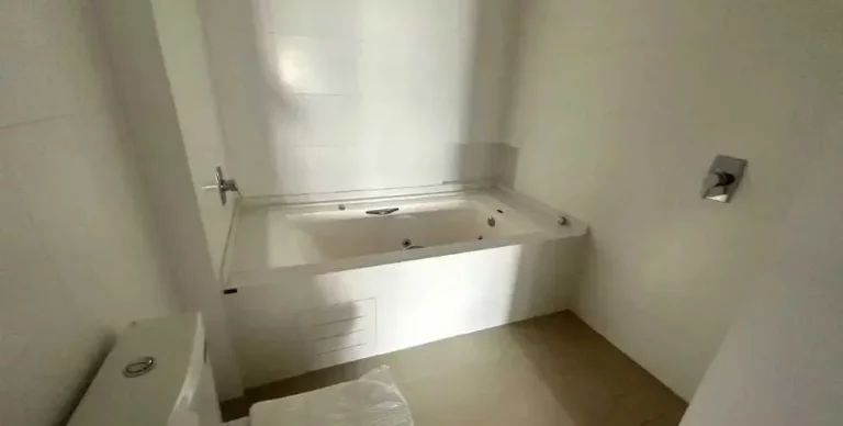 Imagem Apartamento 4 dormitórios sendo 2 suítes e 1 vaga de garagem - Floresta, São José/SC
