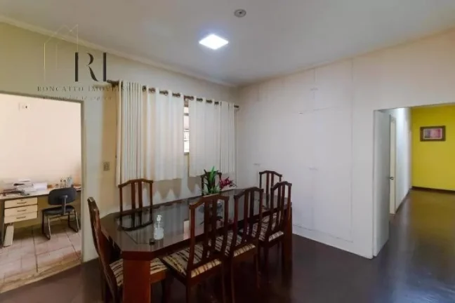 Imagem Casa com 4 quartos, 360m2, à venda