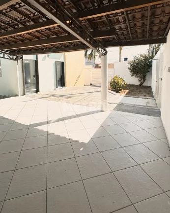 Imagem Casa 3 quartos, sendo dois suítes, Área gourmet com churrasqueira