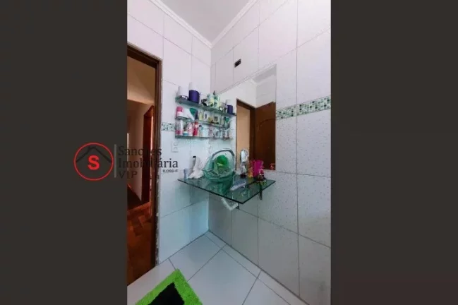 Imagem Imóvel amplo à venda com 4 dormitórios. Ótima localização, próximo ao Largo da Vila Alpina, vasto com?(C)rcio. Fácil acesso a av do Estado e Carrefour