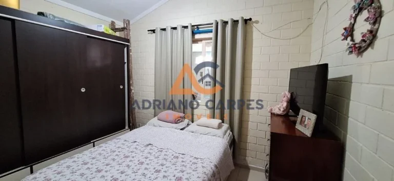 Imagem Casa de dois quartos em Machados Navegantes e mais garagem para dois carros.