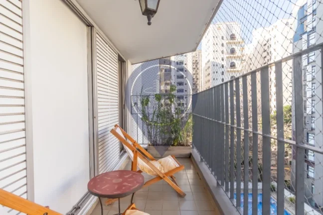 Imagem Imóvel de Luxo em Indianópolis: Apartamento com 4 Quartos, 1 Suíte e 2 Vagas de Garagem - São Paulo-SP
