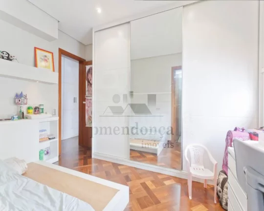 Imagem Apartamento em Perdizes com 4 suítes e 3 vagas, 216m²