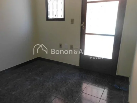 Imagem Linda casa à venda, com ótima localização, no coração de Barão Geraldo. A casa da frente poss...