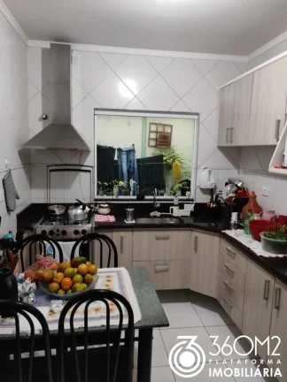 Imagem Sobrado em Condomínio para Venda em Santo André / SP no bairro Vila Alzira