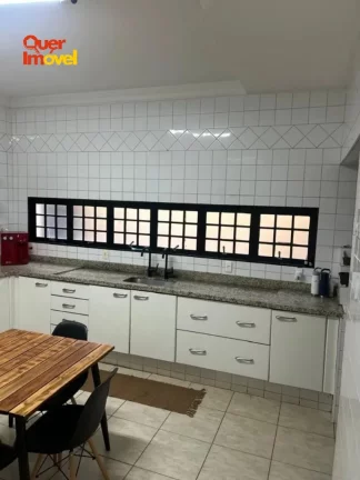 Imagem Imperdível: Casa à venda em Ribeirão Preto-SP, bairro City Ribeirão, 3 quartos, 1 suíte, 2 salas, 4 banheiros, 282m². Venha conferir!