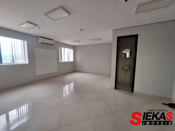 Imagem Sala comercial para locação na Penha de França, São Paulo-SP: 3 salas, 2 banheiros, 1 vaga de garagem, 65m² de área.