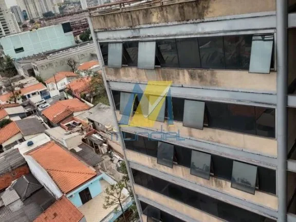 Imagem Prédio corporativo com heliponto pronto para grandes empresas