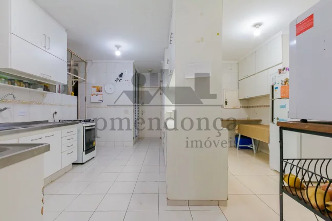 Imagem Apartamento na Avenida Angélica com 3 dormitórios (1 suíte) e 1 vaga, 196m²