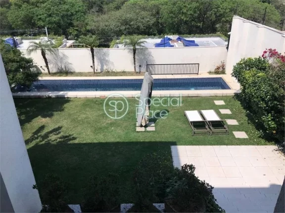 Imagem Casa localizada no Bairro Boaçava, ruas tranquilas e arborizadas, arquitetura de Julio Pechmann. No...