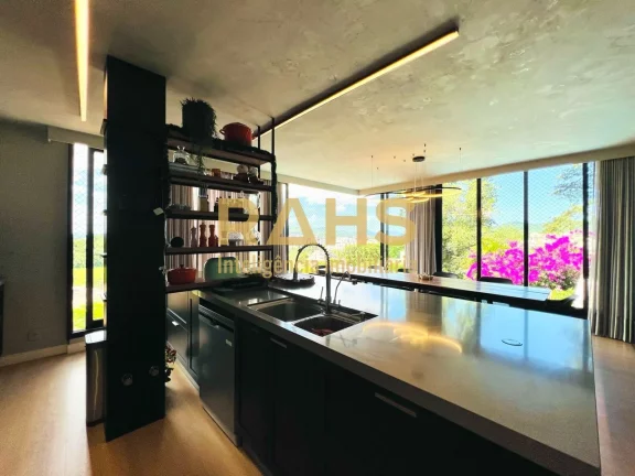 Imagem Casa averbada no Bairro América em Joinville com Vista incrível da Cidade. próximo a panificadora...