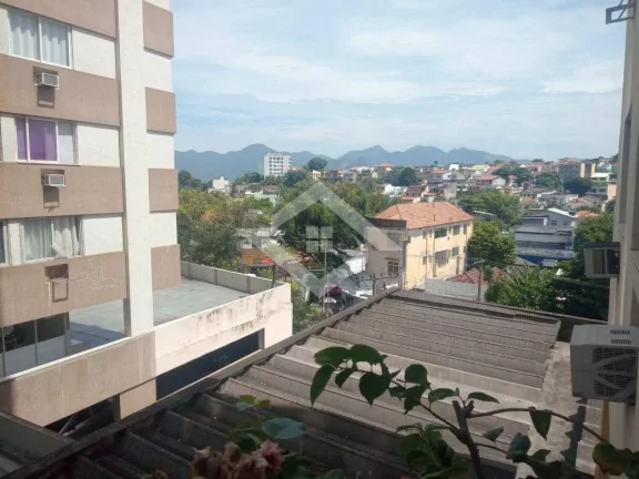 Imagem Apartamento de 2 Quartos para Venda no Tanque com 81 m²