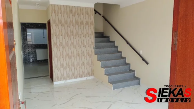 Imagem Aluguel de Casa em São Paulo-SP: 2 quartos, 2 suítes, 1 sala, 2 banheiros, 1 vaga de garagem, 80m² no Jardim Egle.