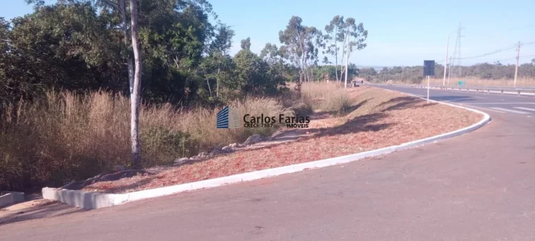 Imagem Chácara para Venda em Brasília, Setor Habitacional Tororó (Jardim Botânico), 3 dormitórios, 1 suíte, 2 banheiros, 2 vagas