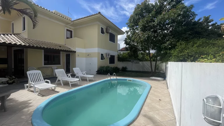 Imagem Casa com 4 Dormitórios para Temporada em Jurerê Internacional – Próxima ao
