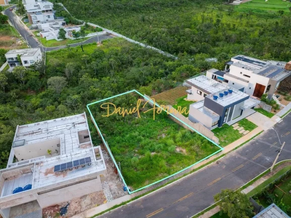 Imagem Lote murado e terraplanado com 1.027 m² - Condomínio Santa Monica - Jardim Botânico - DF