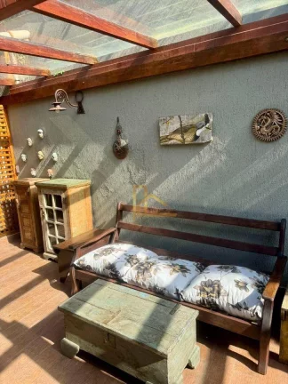 Imagem Casa em Condomínio no Estilo Casa de Campo com Vista para as Montanhas, 3 Quartos em Vargem Grande , Teresópolis-RJ