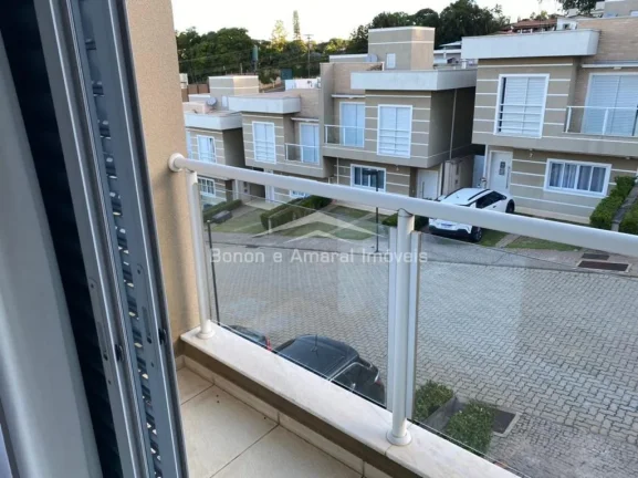 Imagem São 3 dormitórios sendo uma suíte, todos os quartos com ar condicionado.
3 banheiros, 2 salas, 2 ...