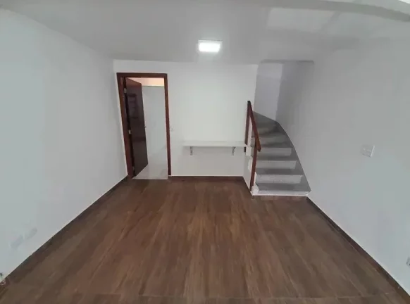 Imagem Casa para Locação em São Paulo, Lapa, 2 dormitórios, 1 banheiro, 1 vaga