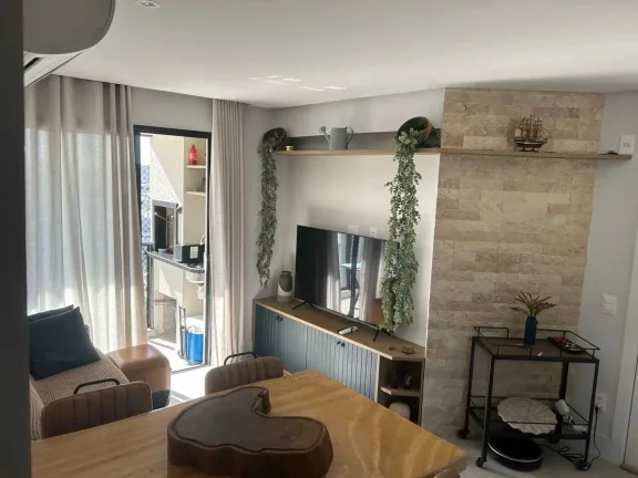 Imagem Apartamento mobiliado com 2 dormitórios sendo 1 suíte e 1 vaga de garagem na Praia Brava - Itajaí