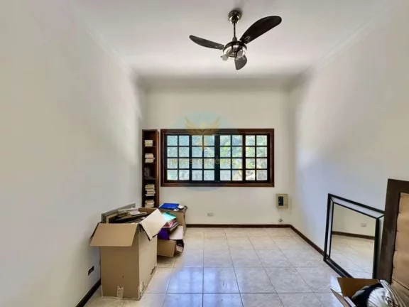 Imagem Casa em Condomínio a Venda no bairro Granja Viana - Carapicuíba, SP