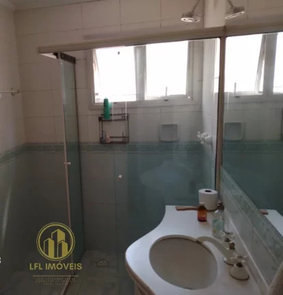 Imagem Espaçoso Apartamento de 3 Quartos em Indianópolis.