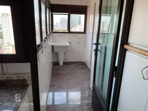 Imagem Cobertura Duplex com 3 dormitórios sendo uma suite master com closet e 250m² de area util...