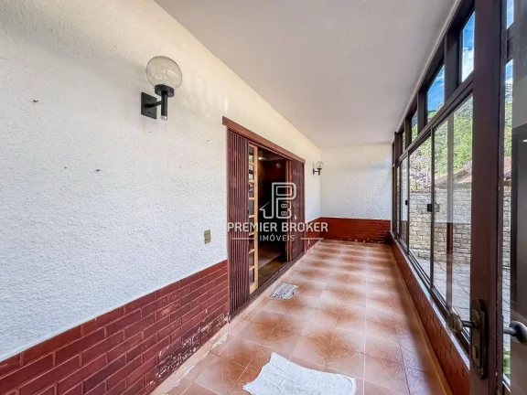 Imagem Casa à venda, 250 m² por R$ 1.100.000,00 - Carlos Guinle - Teresópolis/RJ