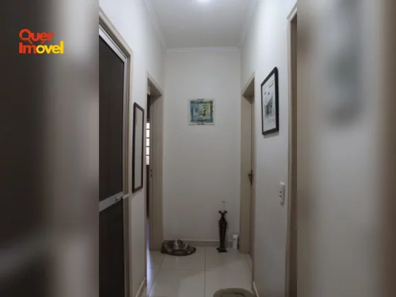 Imagem Imperdível oportunidade! Casa à venda em Ribeirão Preto-SP, bairro Parque Residencial Lagoinha. 3 quartos, 1 suíte, 2 salas, 3 banheiros, 2 vagas de garagem, 420 m².