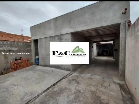 Imagem Casa para Venda em Limeira, Jardim dos Jequitibás, 2 dormitórios, 1 suíte, 2 banheiros, 5 vagas
