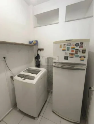 Imagem Apartamento à venda em Copacabana, com 85m2, 2 quartos + Dependências.