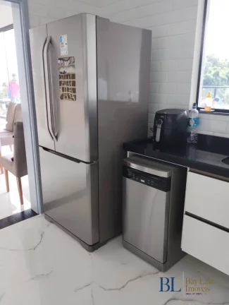 Imagem Casa Em Condomínio a Venda Com 325M² Em Igaratá!!!Estuda Permuta em SP!!