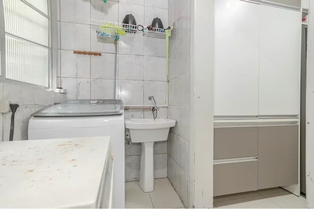Imagem FSA 584 Apto 612521076-2 - Apartamento à venda no bairro Floresta - Porto Alegre/RS