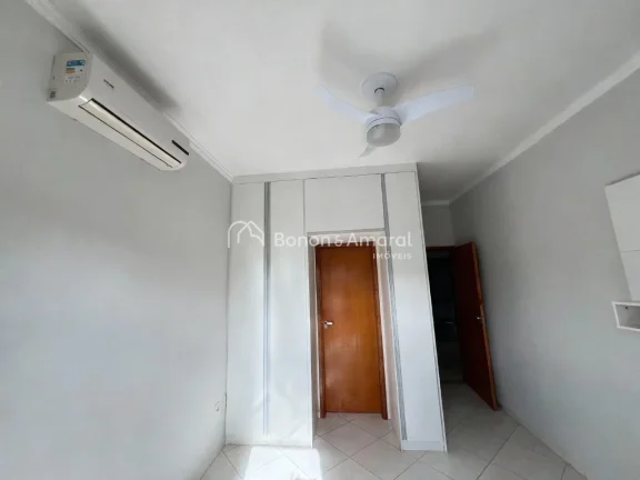 Imagem Ótima casa sobrado à venda no Condomínio Canterville, localizada logo na entrada de Valinhos pela...