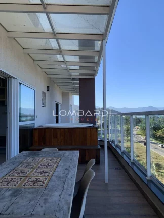 Imagem COBERTURA NAS TONINHAS COM VISTA PARA O MAR!
