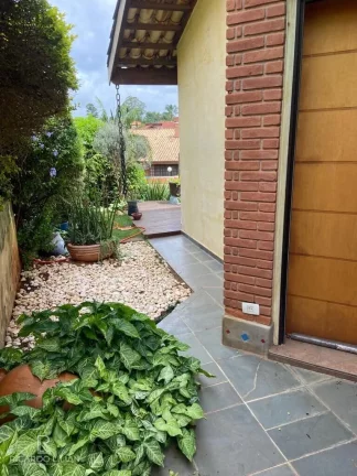 Imagem "Encante-se com esta Casa de Condomínio em Atibaia: Conforto e Lazer em um Só Lugar!"