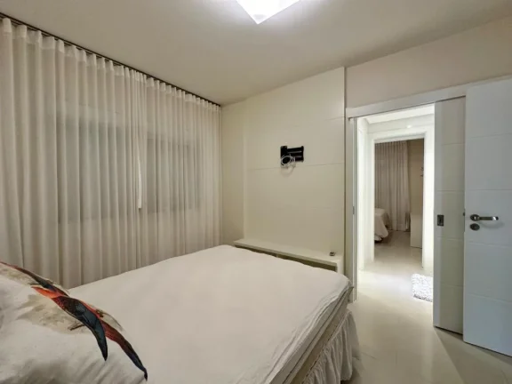 Imagem Apartamento 4 Dormitórios - Bairro Navegantes