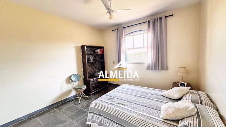 Imagem Casa com 3 dormitórios à venda, 234 m² por R$ 950.000,00 - Cidade Claret - Rio Claro/SP
