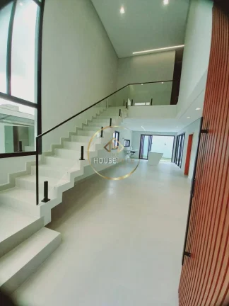 Imagem Casa Sobrado,3 Dormitórios (1 suíte) 250m2, Condomínio Malibu.