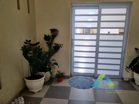 Imagem Casa de alto padrão e fino acabamento com 360m² em região privilegiada na região do Jardim da Saúde!