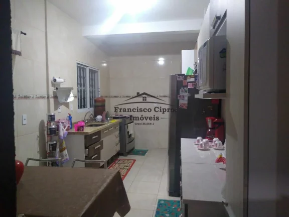 Imagem Casa à venda no bairro Vila dos Comerciarios - Guaratinguetá/SP