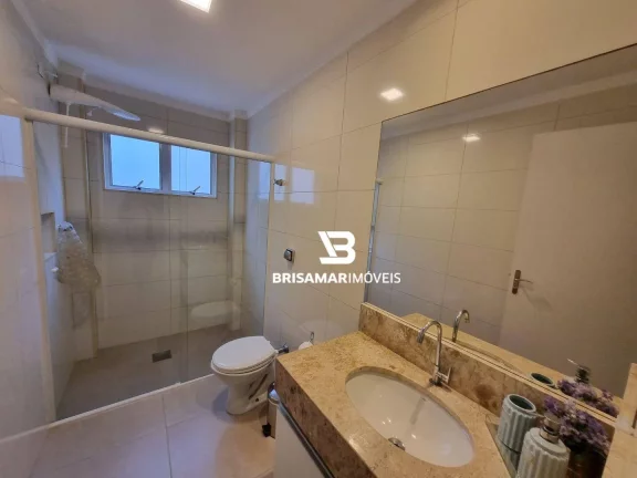 Imagem PITANGUEIRAS- UMA QUADRA DO MAR , TOTALMENTE REFORMADO , CONDOMÍNIO BAIXO , GARAGEM NO PRÉDIO.