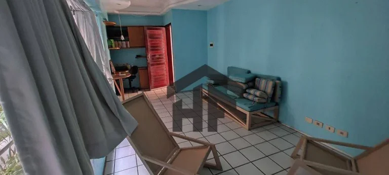 Imagem Casa Comercial para alugar ou vender, com 9 salas, localizada em Casa Forte, Recife - Pernambuco