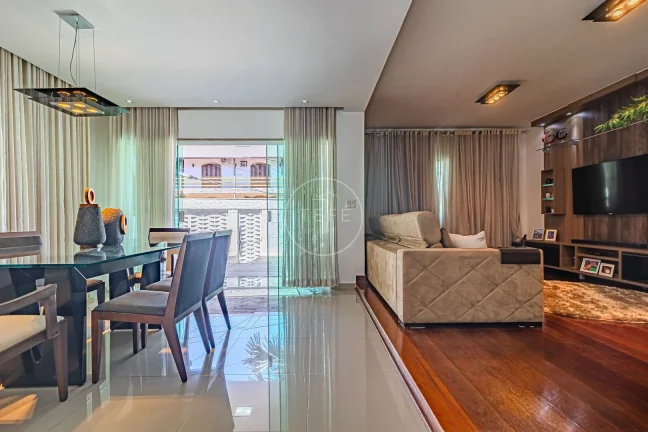 Imagem CASA com PORTEIRA FECHADA e 275m² na TAQUARA - Pronta para sua mudança!